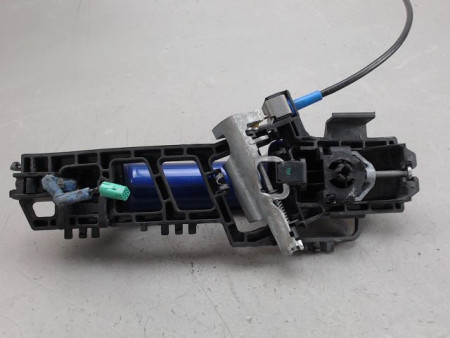 POIGNEE EXTERIEURE PORTE AVANT DROIT FORD FIESTA