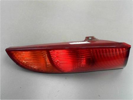 FEU ARRIERE DROIT FORD FOCUS 98-04