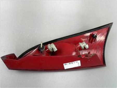 FEU ARRIERE DROIT FORD FOCUS 98-04