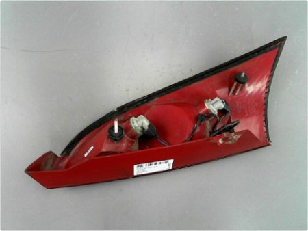 FEU ARRIERE DROIT FORD FOCUS 98-04