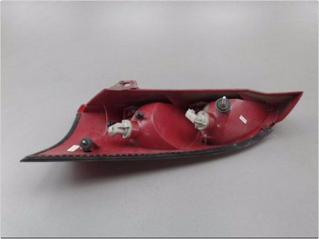 FEU ARRIERE DROIT FORD FOCUS 98-04