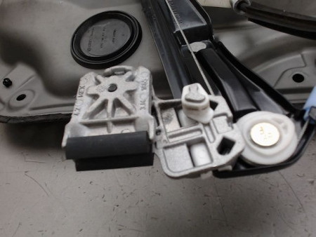 MECANISME LEVE-GLACE AVANT DROIT VOLKSWAGEN GOLF