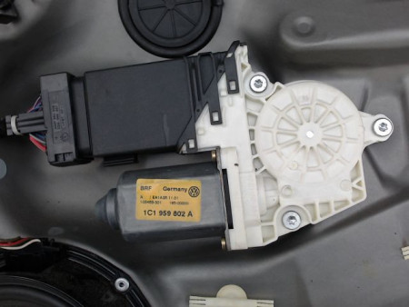 MECANISME LEVE-GLACE AVANT DROIT VOLKSWAGEN GOLF