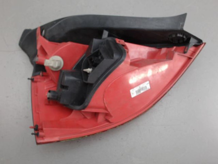 FEU ARRIERE DROIT RENAULT MEGANE