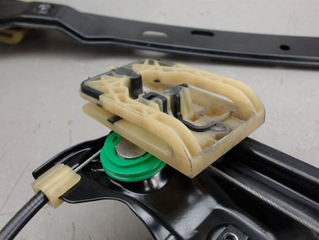MECANISME LEVE-GLACE AVANT DROIT FORD C-MAX