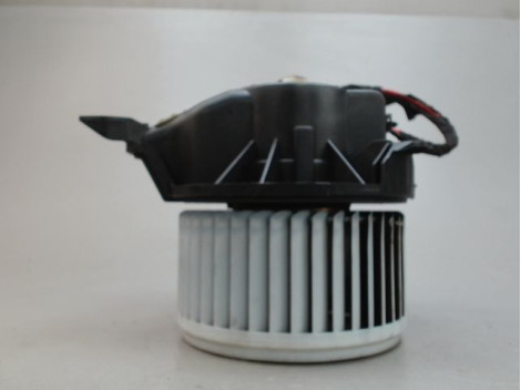 MOTEUR VENTILATEUR CHAUFFAGE OPEL CORSA