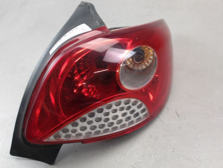 FEU ARRIERE DROIT PEUGEOT 206