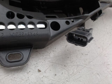 POIGNEE EXTERIEURE PORTE AVANT DROIT RENAULT CLIO