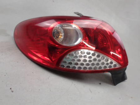 FEU ARRIERE GAUCHE  PEUGEOT 206