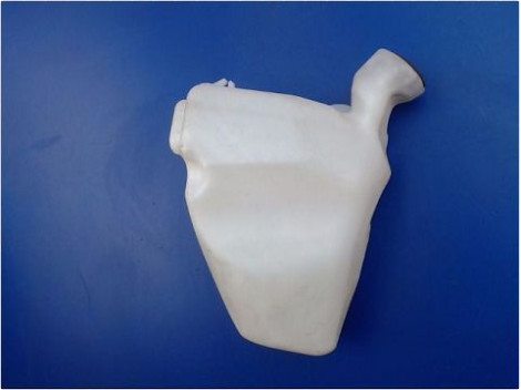 RESERVOIR LAVE-GLACE AVANT PEUGEOT 208 12-15