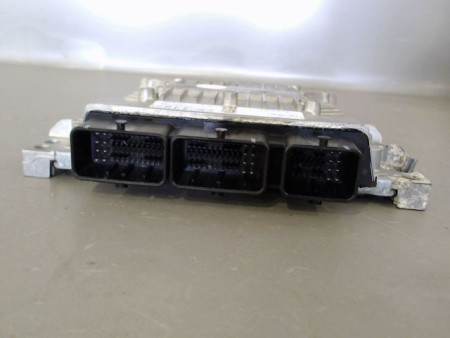CALCULATEUR MOTEUR FORD FOCUS