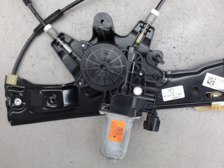 MECANISME LEVE-GLACE AVANT DROIT FORD FOCUS