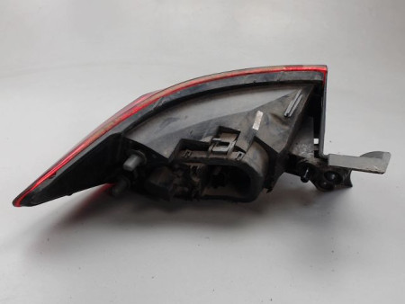 FEU ARRIERE DROIT RENAULT CLIO