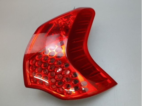 FEU ARRIERE DROIT PEUGEOT 3008