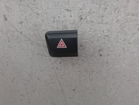 BOUTON DE WARNING PEUGEOT 208