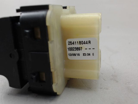 COMMANDE LEVE-GLACE PORTE AVG RENAULT CLIO