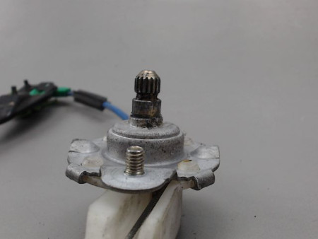 MECANISME LEVE-GLACE AVANT DROIT FIAT PUNTO