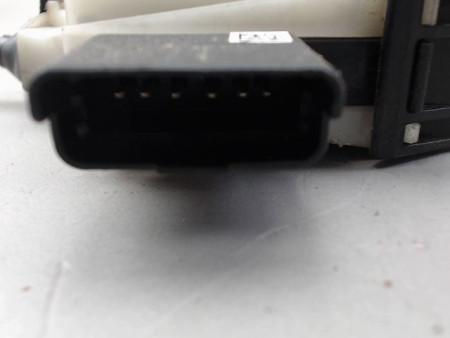 SYSTEME CONDAMNATION AVANT GAUCHE CITROEN C4