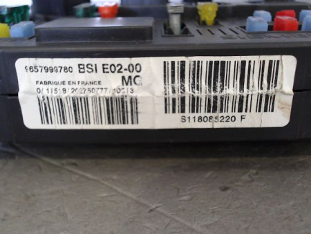 BOITIER GESTION HABITACLE PEUGEOT 206