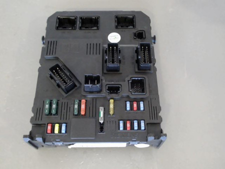 BOITIER GESTION HABITACLE PEUGEOT 206