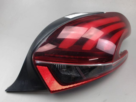 FEU ARRIERE DROIT PEUGEOT 208