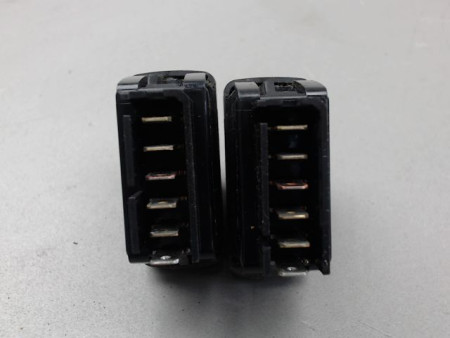 COMMANDE LEVE-GLACE PORTE AVG RENAULT MEGANE