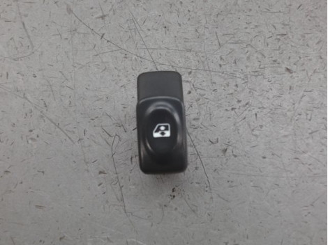 COMMANDE LEVE-GLACE PORTE AVD RENAULT MEGANE