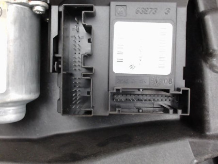 MECANISME LEVE-GLACE AVANT DROIT VOLKSWAGEN GOLF