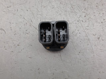 COMMANDE LEVE-GLACE PORTE AVG FORD FIESTA