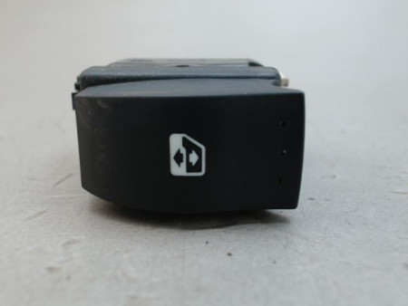 COMMANDE LEVE-GLACE PORTE AVD RENAULT CLIO