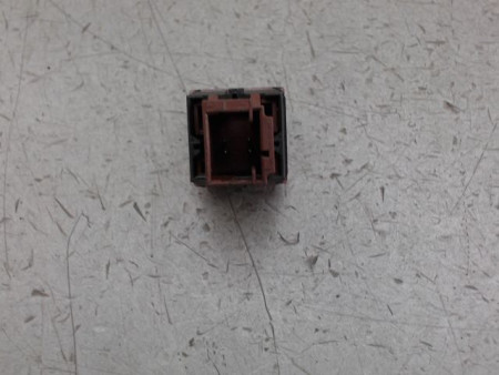 BOUTON DE WARNING PEUGEOT 207