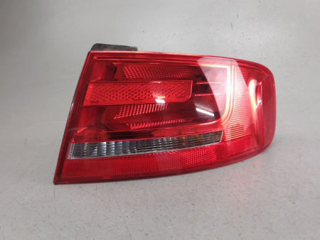 FEU ARRIERE DROIT AUDI A4