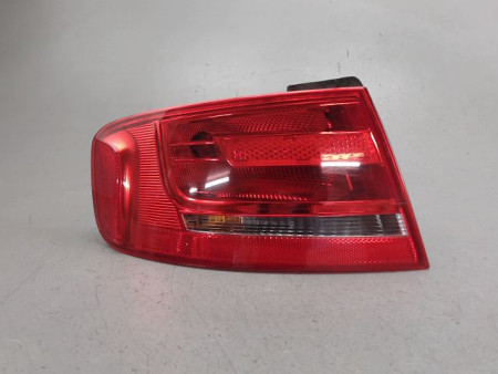 FEU ARRIERE GAUCHE  AUDI A4