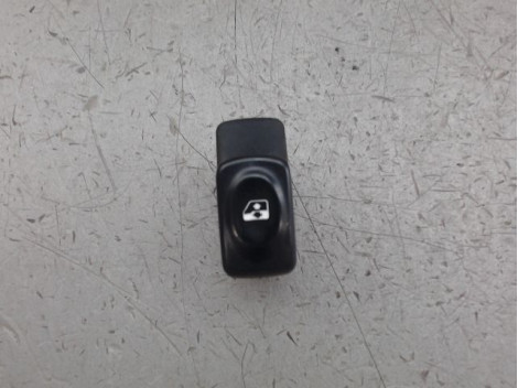 COMMANDE LEVE-GLACE PORTE AVD RENAULT MEGANE