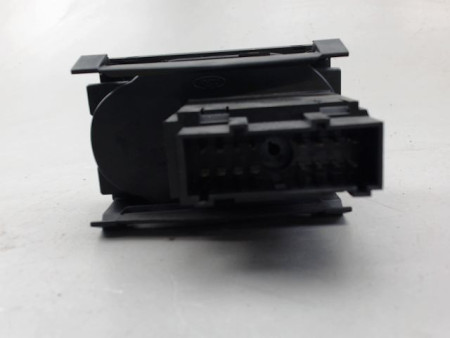 COMMANDE ECLAIRAGE FORD FOCUS