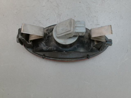 FEU BROUILLARD CENTRAL ARRIERE PEUGEOT 206