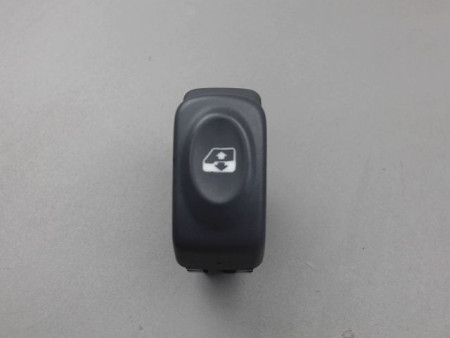 COMMANDE LEVE-GLACE PORTE AVD RENAULT CLIO