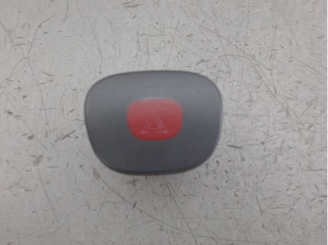 BOUTON DE WARNING RENAULT CLIO