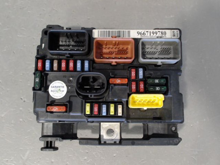 BOITE A FUSIBLES CITROEN C3