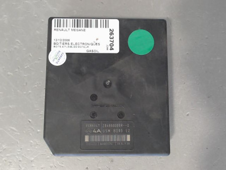 BOITE A FUSIBLES RENAULT MEGANE