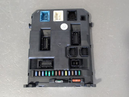 BOITIER GESTION HABITACLE PEUGEOT 207