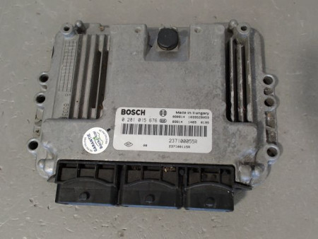 CALCULATEUR MOTEUR RENAULT MEGANE