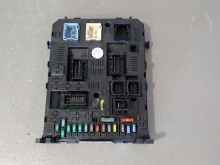 BOITIER GESTION HABITACLE PEUGEOT 308