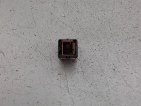 BOUTON DE WARNING PEUGEOT 207