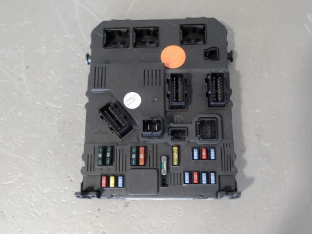 BOITIER GESTION HABITACLE PEUGEOT 206
