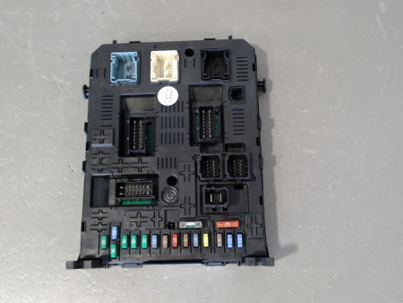 BOITIER GESTION HABITACLE PEUGEOT 308