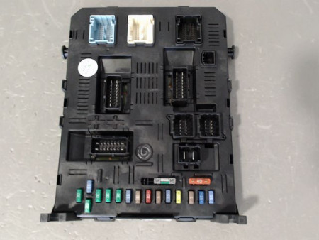 BOITIER GESTION HABITACLE PEUGEOT 307