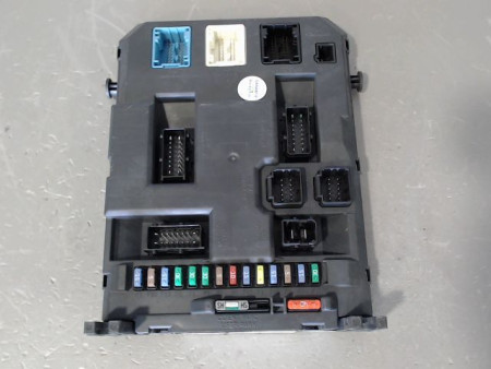 BOITIER GESTION HABITACLE PEUGEOT 207