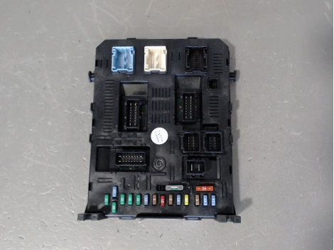 BOITIER GESTION HABITACLE PEUGEOT 307