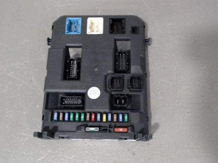 BOITIER GESTION HABITACLE PEUGEOT 207